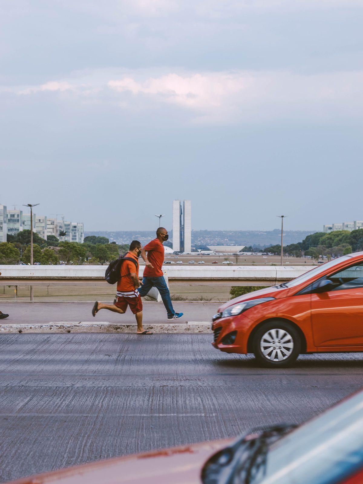 Edição #4 — Trilhos e Trilhas