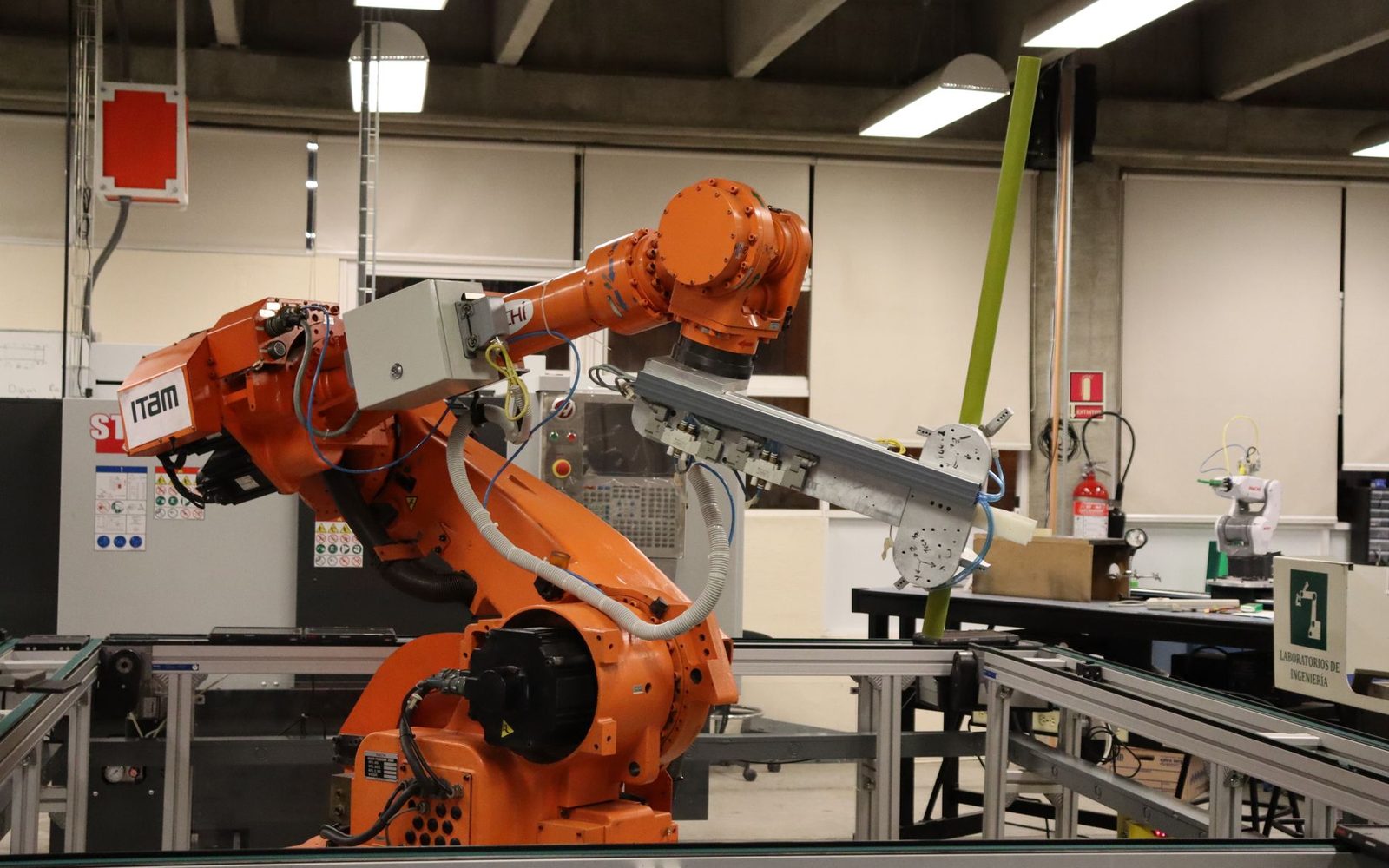IBM simula materiais magnéticos reais em computador quântico